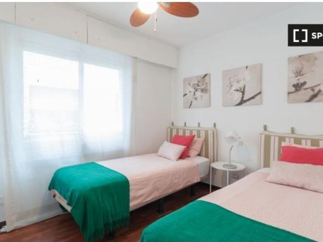 Apartamento de 3 dormitorios en alquiler en Ciudad Jardín