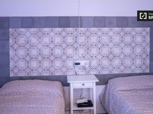 Apartamento de 3 dormitorios en alquiler en Ciutat Vella, Valencia
