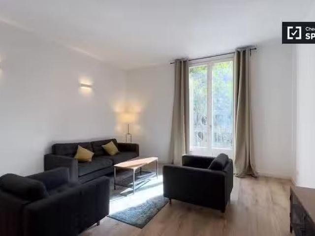 Apartamento de 3 dormitorios en alquiler en El Raval, Barcelona