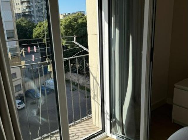 Apartamento de 3 dormitorios en alquiler en El Raval, Barcelona