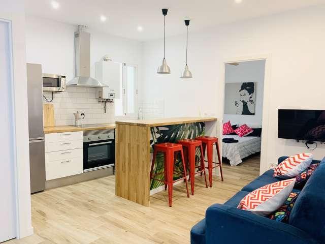 Apartamento de 3 dormitorios en alquiler en Embajadores, Madrid