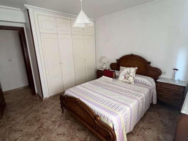 Apartamento de 3 dormitorios en alquiler en Huelin, Málaga