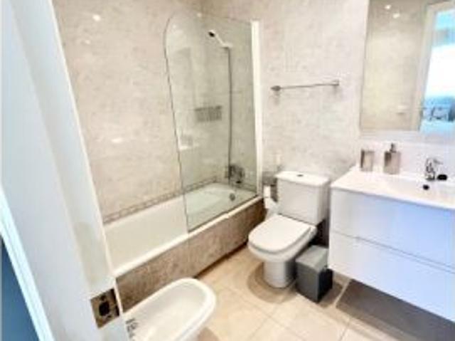 Apartamento de 3 dormitorios en alquiler en Jávea, Alicante