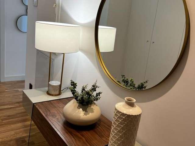 Apartamento de 3 dormitorios en alquiler en La Caleta, Málaga