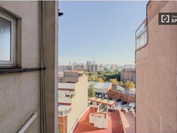 Apartamento de 3 dormitorios en alquiler en LHospitalet De Llobregat