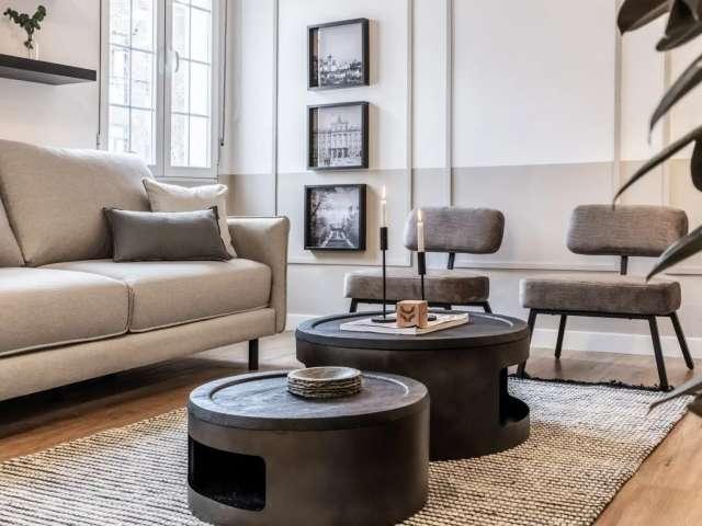 Apartamento de 3 dormitorios en alquiler en Pacífico, Madrid