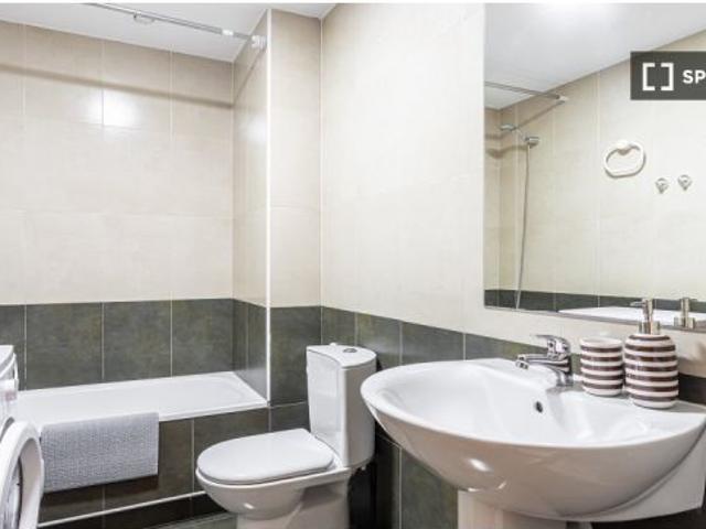 Apartamento de 3 dormitorios en alquiler en Patraix, Valencia