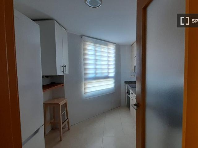 Apartamento de 3 dormitorios en alquiler en Patraix, Valencia