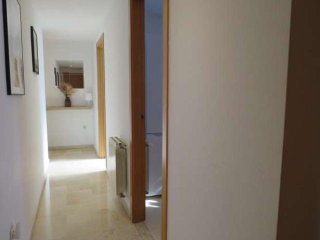 Apartamento de 3 dormitorios en alquiler en Patraix, Valencia