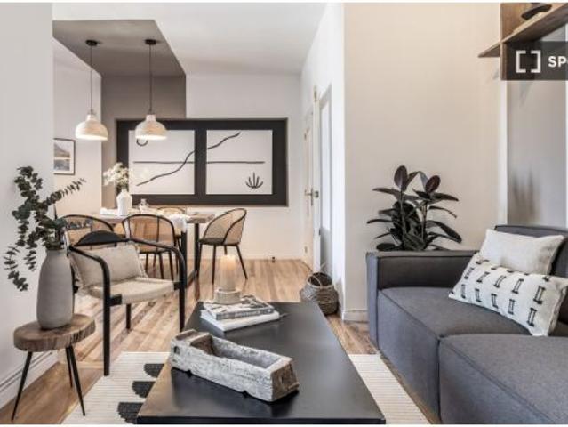 Apartamento de 3 dormitorios en alquiler en Rios Rosas