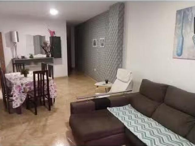 Apartamento de 3 dormitorios en alquiler en Sobradillo, Teneri.
