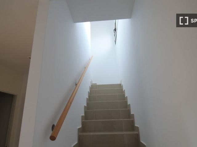 Apartamento de 3 dormitorios en alquiler en Torrevieja, Alicante