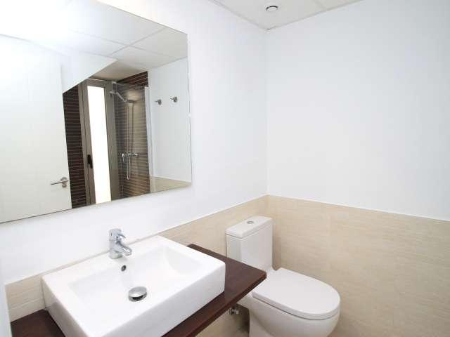 Apartamento de 3 dormitorios en alquiler en Torrevieja, Alicante
