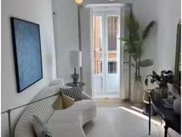 Apartamento de 3 dormitorios en alquiler en Universidad, Madrid