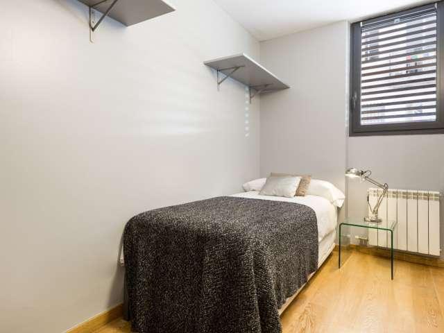 Apartamento de 3 dormitorios en alquiler en Vila de Gràcia