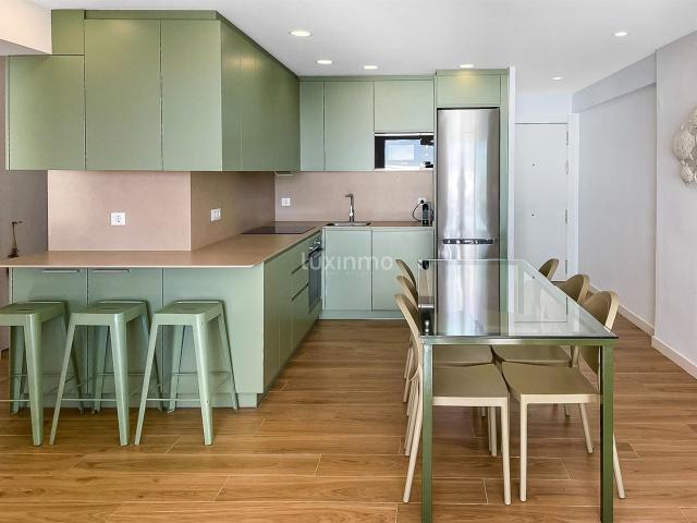 Apartamento de 3 dormitorios recién renovado Primera línea. 90m² Calpe Calp