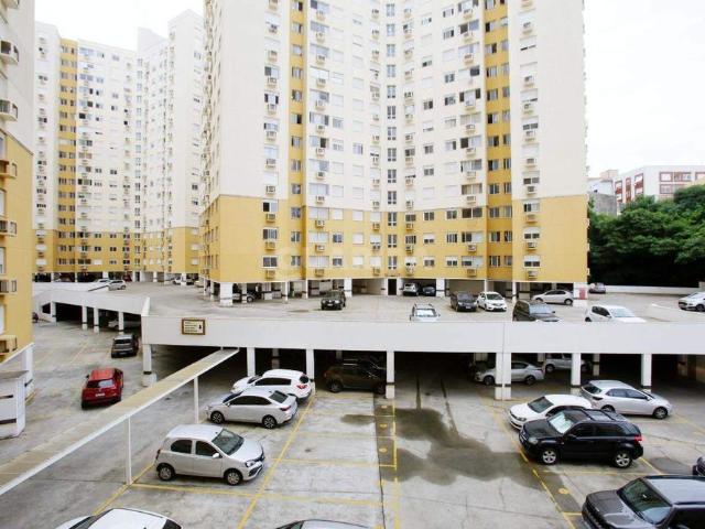 Apartamento de 3 dormitórios, sendo 1 suíte no bairro Partenon. COD: 4753