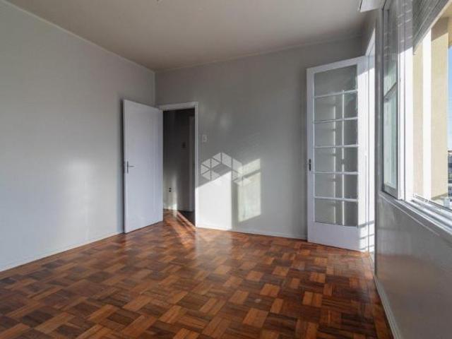 Apartamento de 3 dormitórios, 123 m², de frente com churrasqueira
