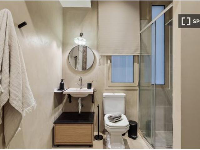 Apartamento de 3 habitaciones en alquiler en Vila de Gràcia, ideal para profesionales