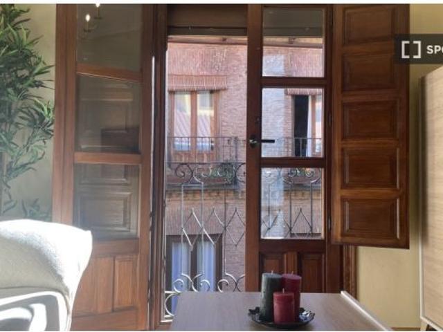 Apartamento de 3 habitaciones en alquiler en Alcalá de Henares, gastos incluidos