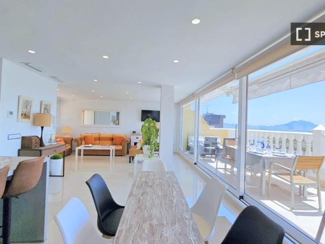 Apartamento de 3 habitaciones en alquiler en Cartagena