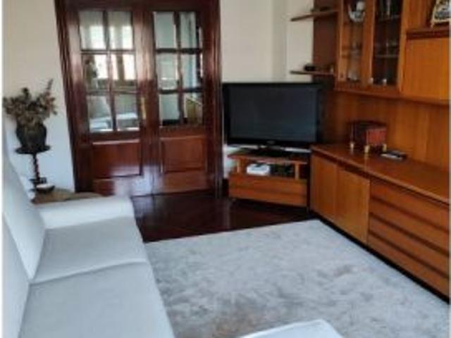 Apartamento de 3 habitaciones en alquiler en Casco Viejo, gastos incluidos