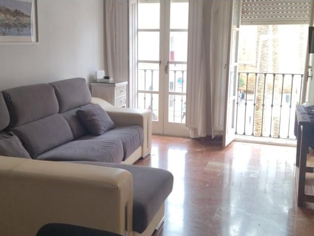 Apartamento de 3 habitaciones en alquiler en Centro Histórico