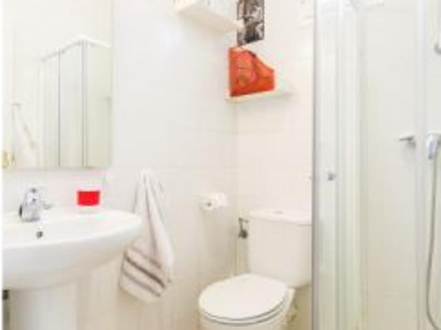 Apartamento de 3 habitaciones en alquiler en Cortés, ideal para profesionales y estudiantes