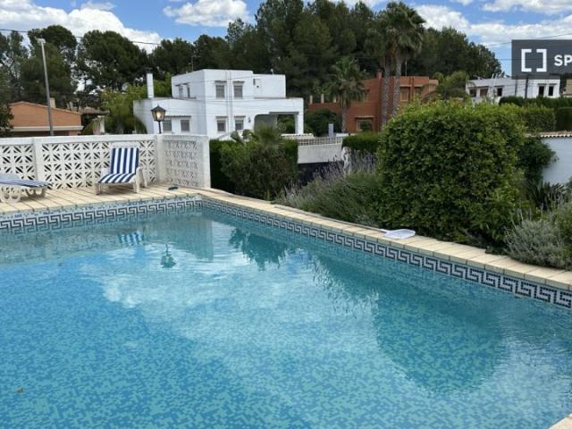 Apartamento de 3 habitaciones en alquiler en L'Eliana, Valencia