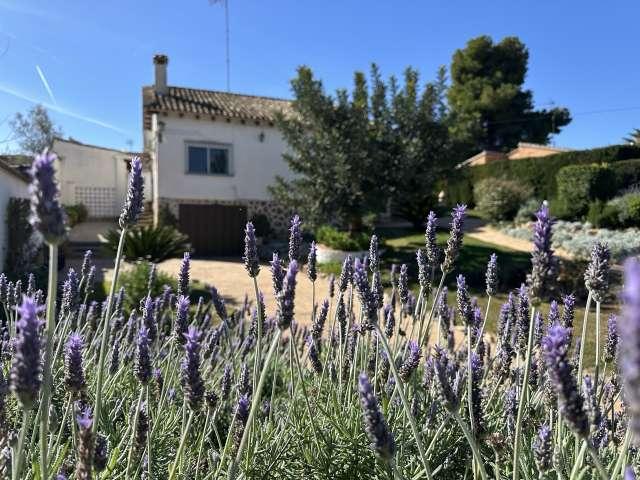 Apartamento de 3 habitaciones en alquiler en L'Eliana, Valencia
