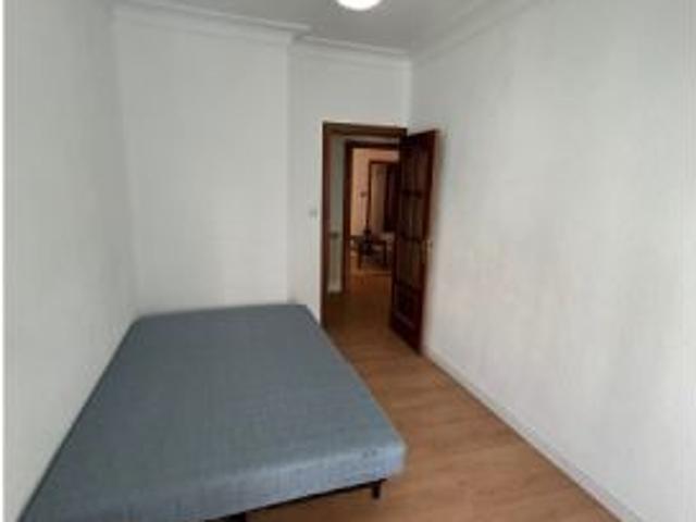 Apartamento de 3 habitaciones en alquiler en Opañel, gastos incluidos