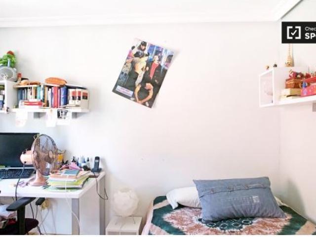 Apartamento de 3 habitaciones en alquiler en Palacio, solo para profesionales