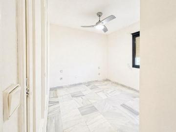 Apartamento de 3 habitaciones en Nueva Andalucía
