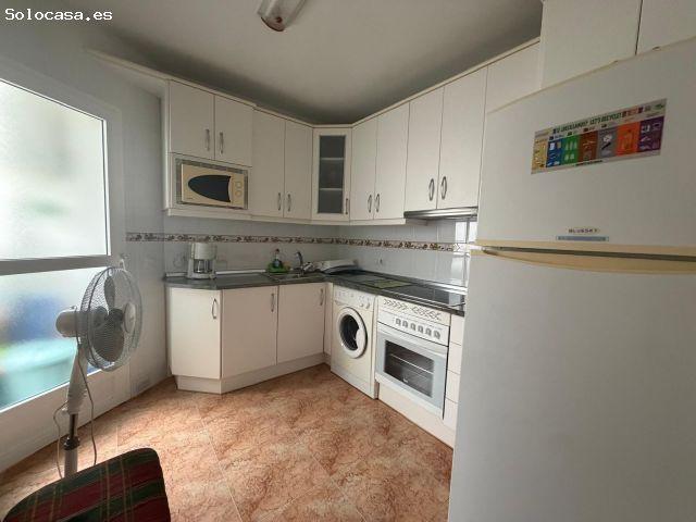 Apartamento de 3 habitaciones en Puerto de Mazarrón, situado cerca del nuevo ascensor, por lo que la