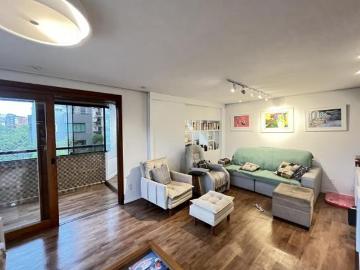 Apartamento de 3 quartos, 2 suítes, 1 americana e 2 vagas no bairro Farroupilha