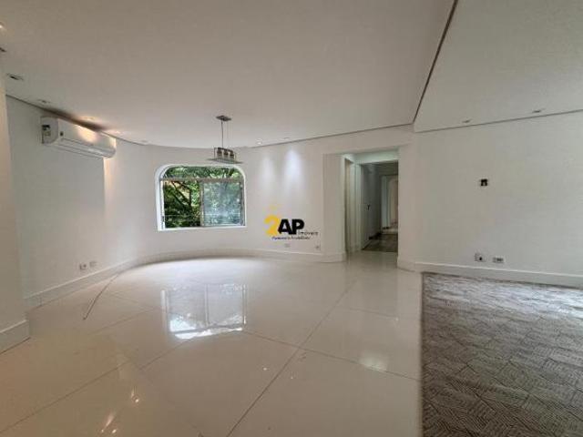 Apartamento de 3 quartos com suíte, 4 banheiros e 2 vagas na Vila Andrade, São P