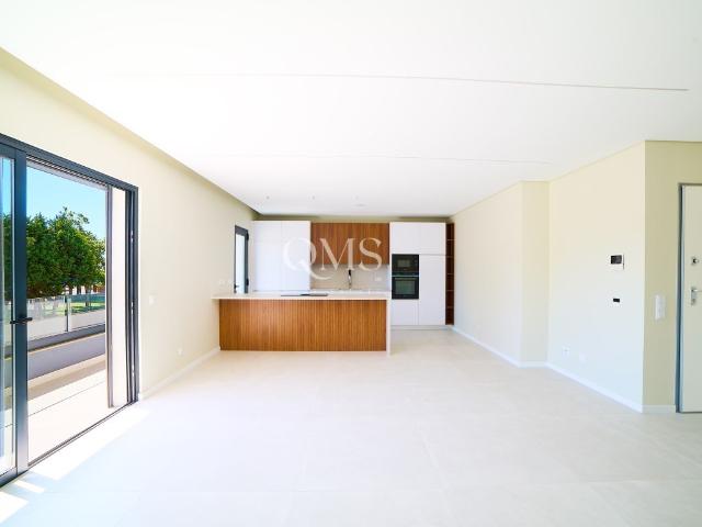 Apartamento de 3 quartos com terraço privado no telhado e in. 106m² Loulé São Sebastião