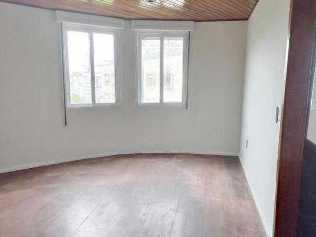 Apartamento de 3 quartos à venda no bairro Santana em Porto Alegre