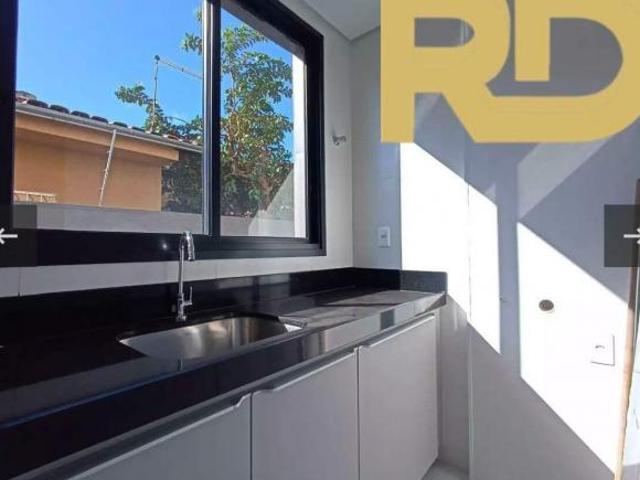 Apartamento de 3 quartos e 3 vagas na região Leste