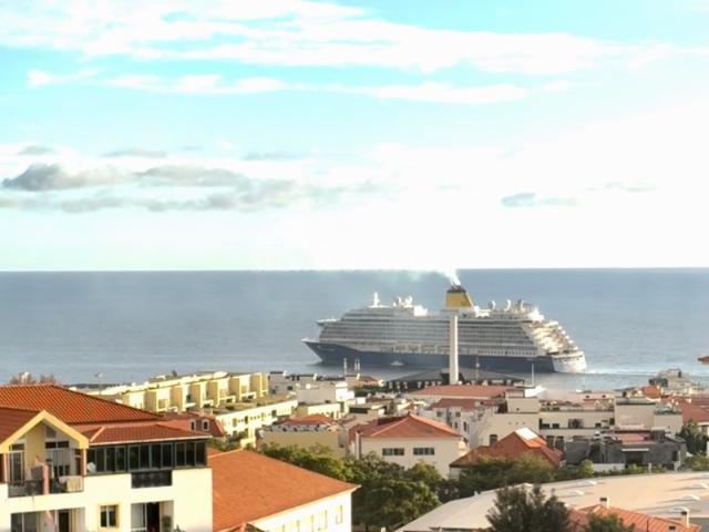 Apartamento de 3 quartos, Funchal centro, vista mar