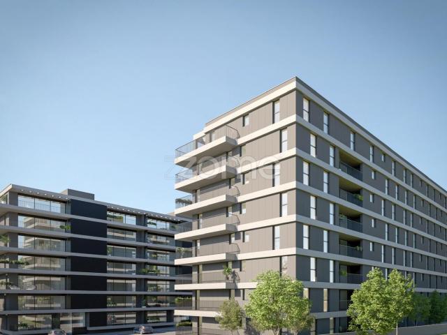 Apartamento de 3 quartos lado esquerdo no 6º andar com 200 m² – Nogueira
