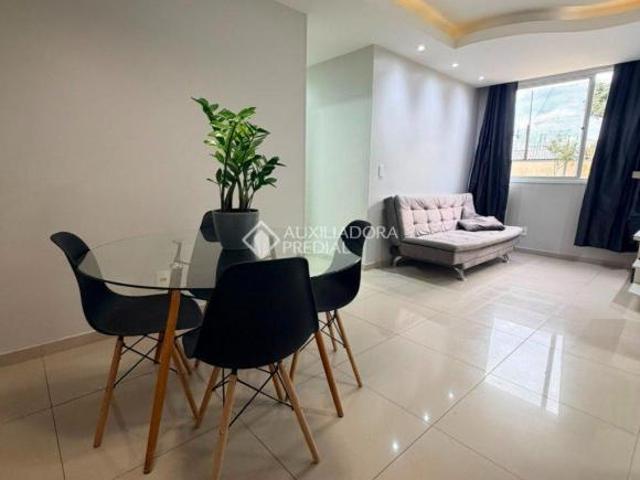 Apartamento de 3 quartos mobiliado no bairro Cristal Porto Alegre