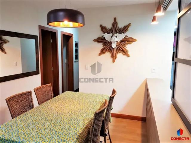 Apartamento de 3 quartos na quadra da praia, em Mata da Praia, Vitória