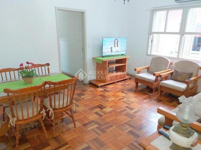 Apartamento de 3 QUARTOS sendo 1 c/sacada