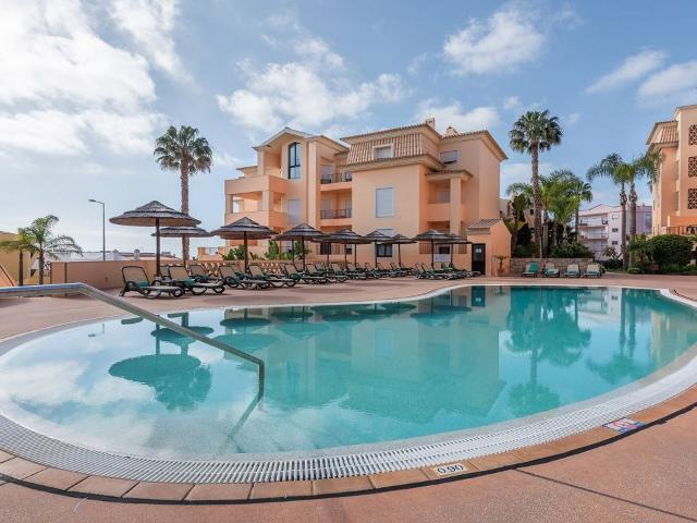 Apartamento de 3 quartos para venda em Praia da Luz, Algarve. 152m² Luz