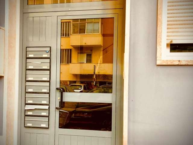 Apartamento de 3 quartos para alugar em Almada