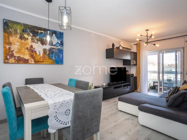 Apartamento de 3 quartos reformado com 106,61 m² em Cruz de Pau
