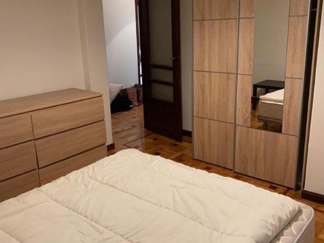 Apartamento de T3 Mobilado com varanda