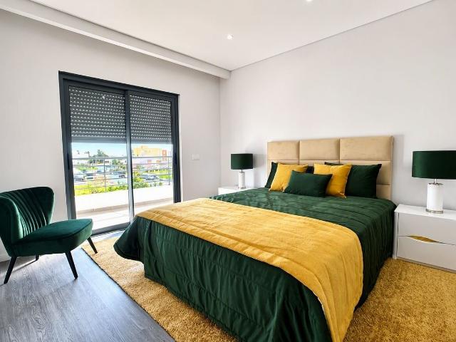 Apartamento de tipologia T3 com piscina em Olhão 137m² Olhão