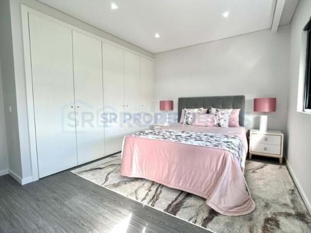 Apartamento de tipologia T3 com piscina em Olhão 132m² Olhão